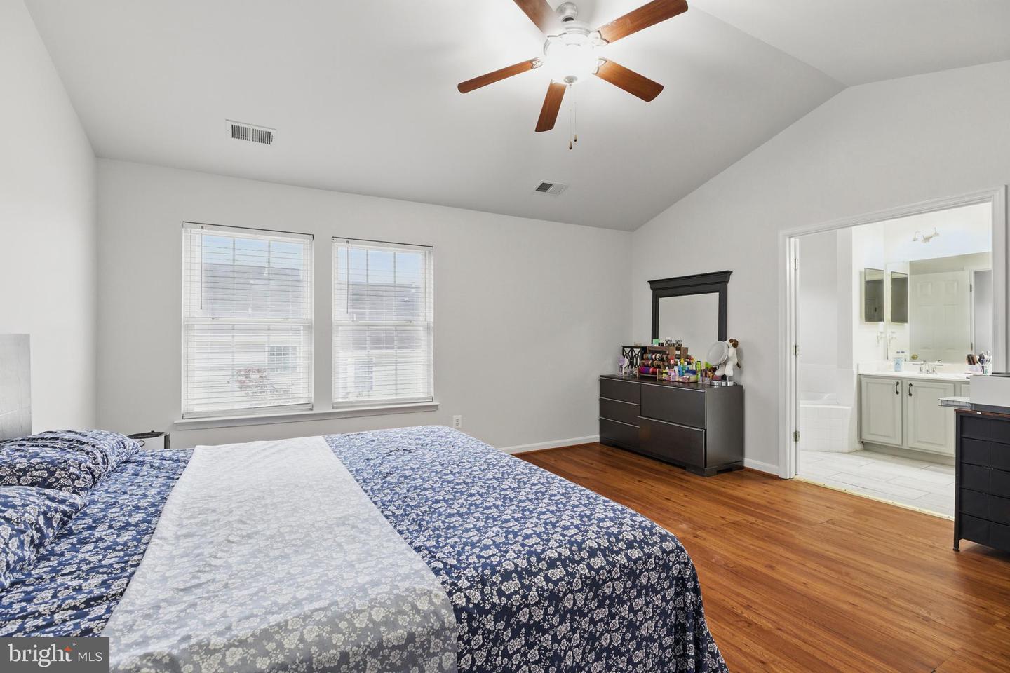 9078 BREWER CREEK PL, MANASSAS, Virginia 20109, 3 Bedrooms Bedrooms, ,2 BathroomsBathrooms,Residential,For sale,9078 BREWER CREEK PL,VAPW2093646 MLS # VAPW2093646