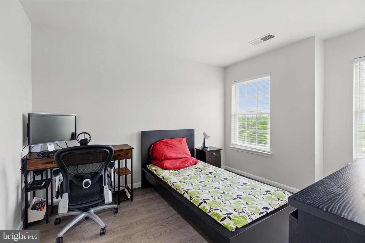9078 BREWER CREEK PL, MANASSAS, Virginia 20109, 3 Bedrooms Bedrooms, ,2 BathroomsBathrooms,Residential,For sale,9078 BREWER CREEK PL,VAPW2093646 MLS # VAPW2093646