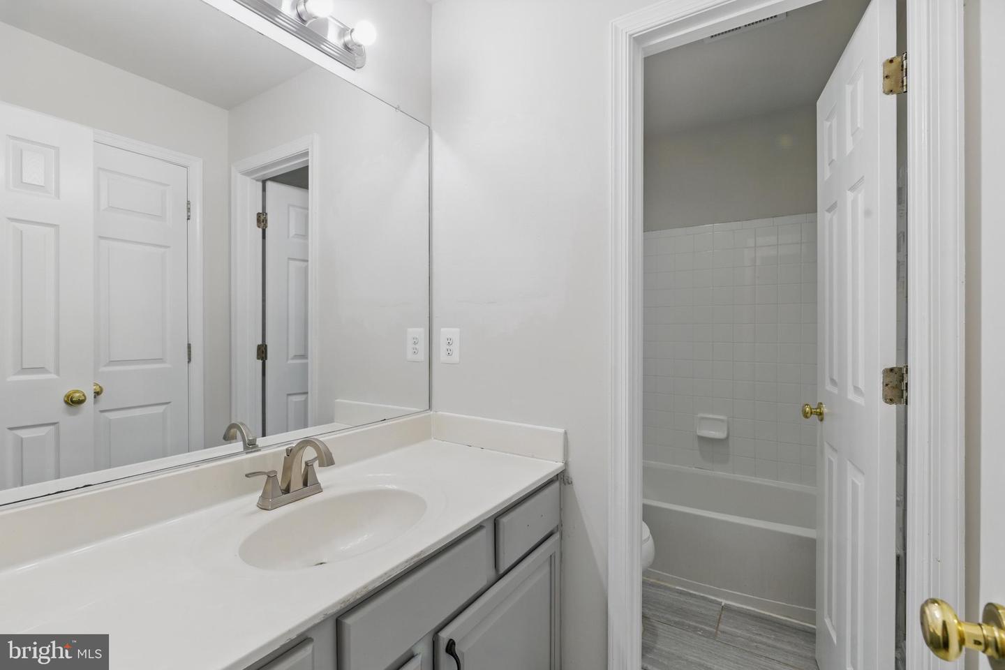 9078 BREWER CREEK PL, MANASSAS, Virginia 20109, 3 Bedrooms Bedrooms, ,2 BathroomsBathrooms,Residential,For sale,9078 BREWER CREEK PL,VAPW2093646 MLS # VAPW2093646