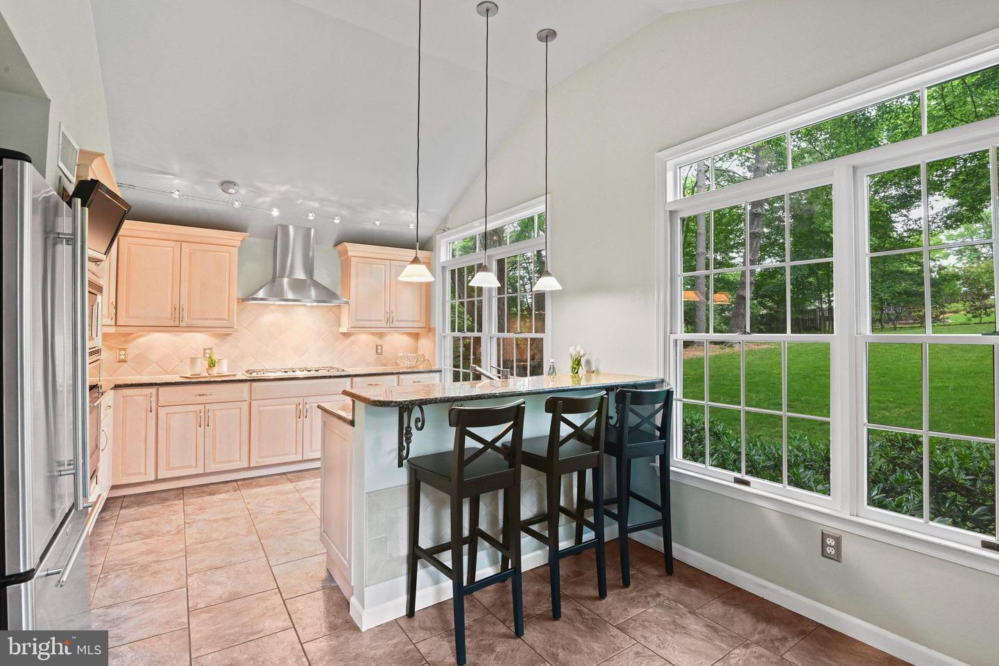 503 COLONY CT NW, VIENNA, Virginia 22180, 4 Bedrooms Bedrooms, ,3 BathroomsBathrooms,Residential,For sale,503 COLONY CT NW,VAFX2238064 MLS # VAFX2238064