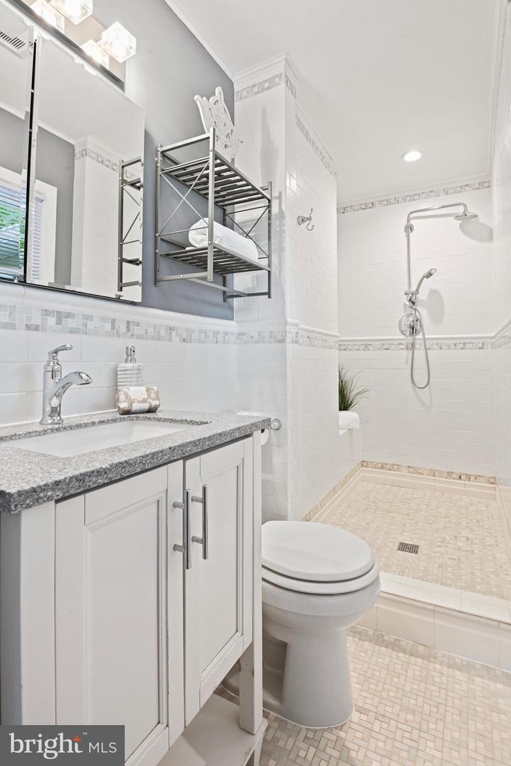 503 COLONY CT NW, VIENNA, Virginia 22180, 4 Bedrooms Bedrooms, ,3 BathroomsBathrooms,Residential,For sale,503 COLONY CT NW,VAFX2238064 MLS # VAFX2238064