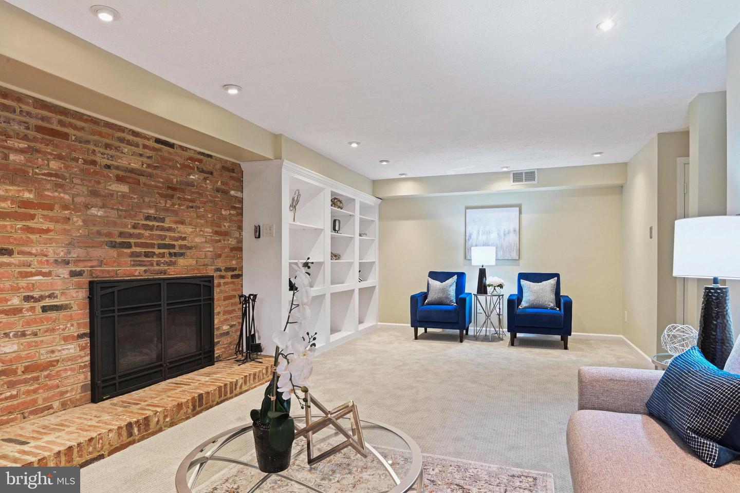 503 COLONY CT NW, VIENNA, Virginia 22180, 4 Bedrooms Bedrooms, ,3 BathroomsBathrooms,Residential,For sale,503 COLONY CT NW,VAFX2238064 MLS # VAFX2238064