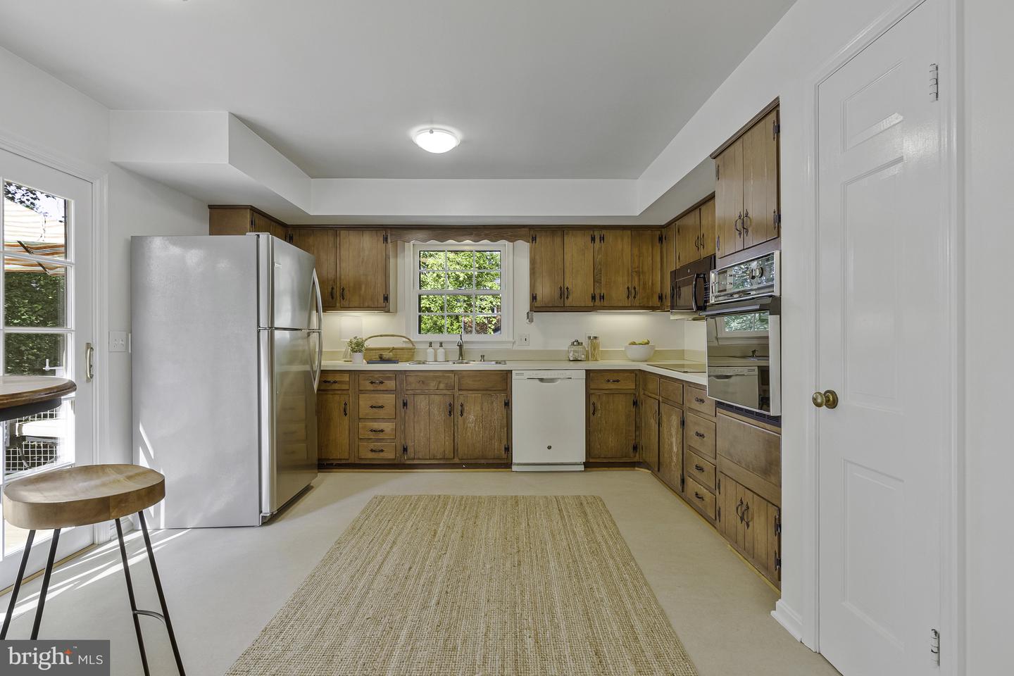 8009 LEWINSVILLE RD, MCLEAN, Virginia 22102, 5 Bedrooms Bedrooms, ,3 BathroomsBathrooms,Residential,For sale,8009 LEWINSVILLE RD,VAFX2238382 MLS # VAFX2238382