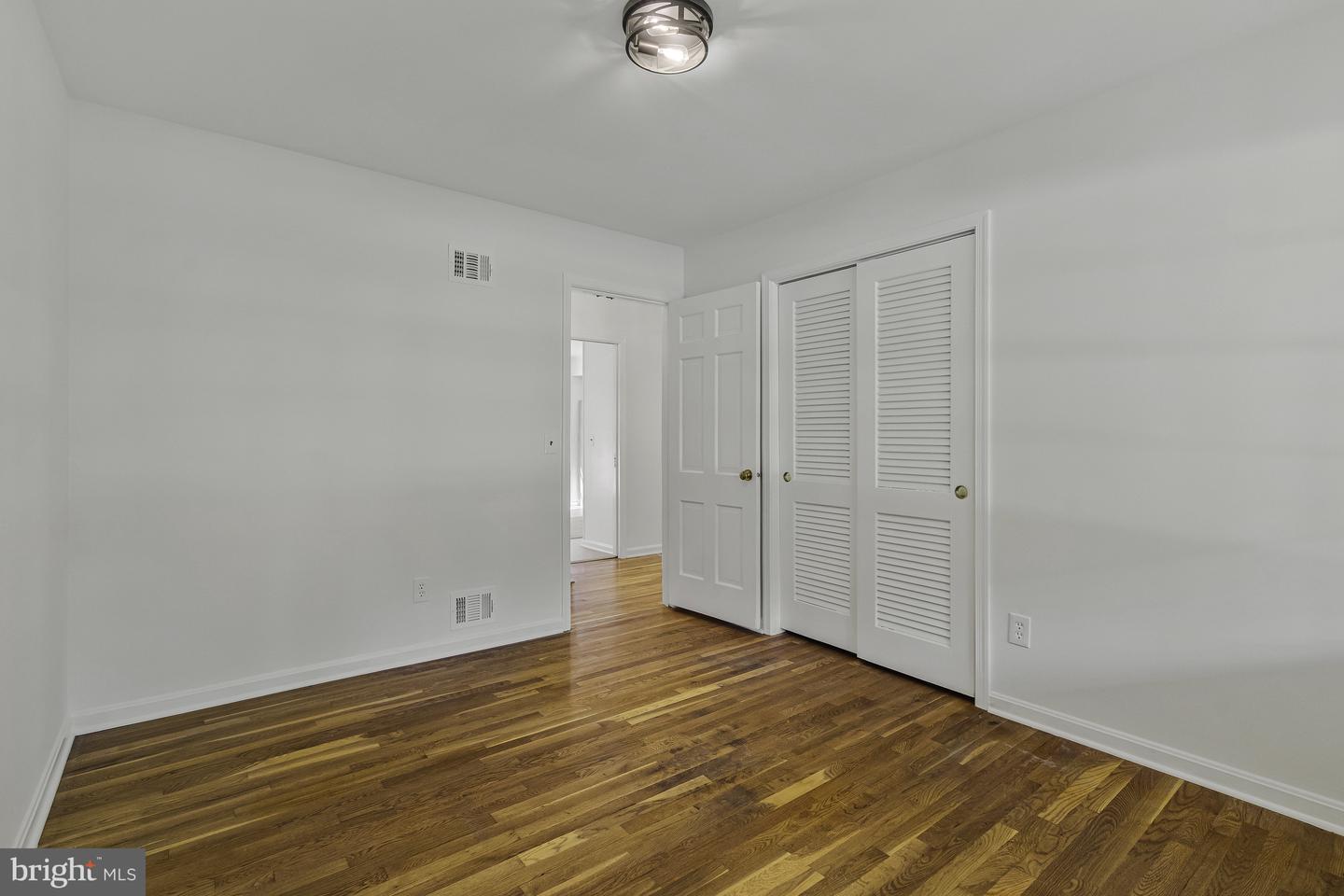 8009 LEWINSVILLE RD, MCLEAN, Virginia 22102, 5 Bedrooms Bedrooms, ,3 BathroomsBathrooms,Residential,For sale,8009 LEWINSVILLE RD,VAFX2238382 MLS # VAFX2238382