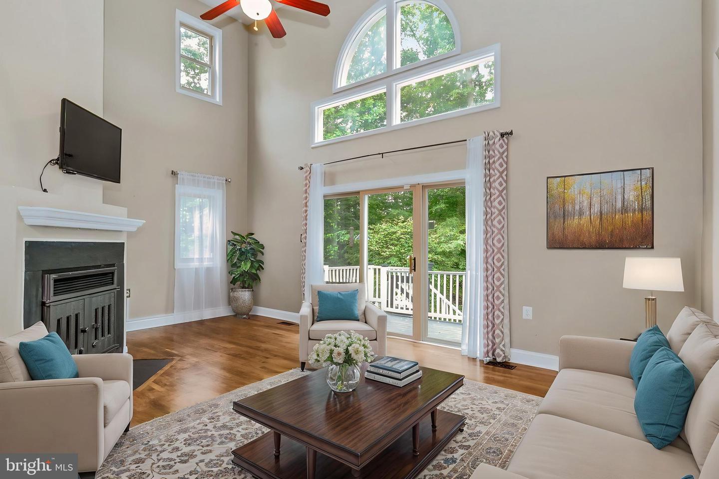 11980 HOME GUARD DR, WOODBRIDGE, Virginia 22192, 3 Bedrooms Bedrooms, ,3 BathroomsBathrooms,Residential,For sale,11980 HOME GUARD DR,VAPW2093996 MLS # VAPW2093996