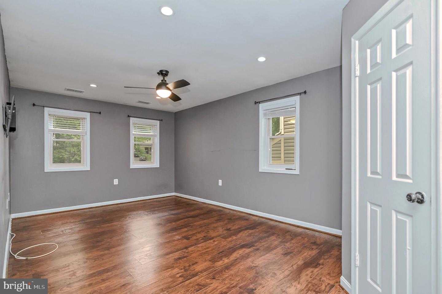 11980 HOME GUARD DR, WOODBRIDGE, Virginia 22192, 3 Bedrooms Bedrooms, ,3 BathroomsBathrooms,Residential,For sale,11980 HOME GUARD DR,VAPW2093996 MLS # VAPW2093996