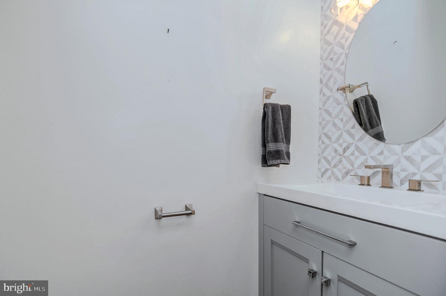 11980 HOME GUARD DR, WOODBRIDGE, Virginia 22192, 3 Bedrooms Bedrooms, ,3 BathroomsBathrooms,Residential,For sale,11980 HOME GUARD DR,VAPW2093996 MLS # VAPW2093996