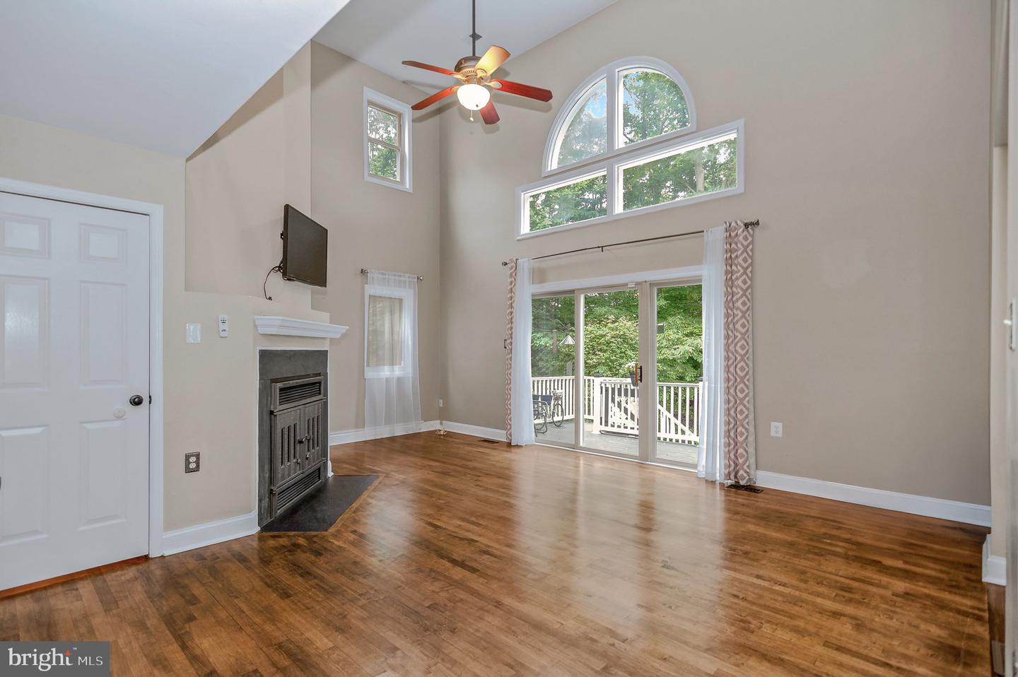 11980 HOME GUARD DR, WOODBRIDGE, Virginia 22192, 3 Bedrooms Bedrooms, ,3 BathroomsBathrooms,Residential,For sale,11980 HOME GUARD DR,VAPW2093996 MLS # VAPW2093996