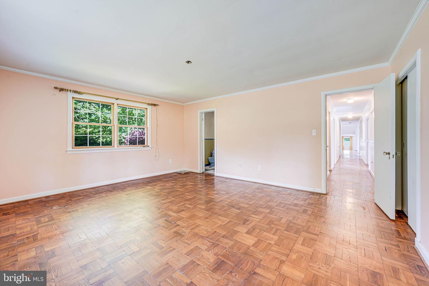 3460 GLAVIS RD, FALLS CHURCH, Virginia 22044, 4 Bedrooms Bedrooms, ,3 BathroomsBathrooms,Residential,For sale,3460 GLAVIS RD,VAFX2238772 MLS # VAFX2238772