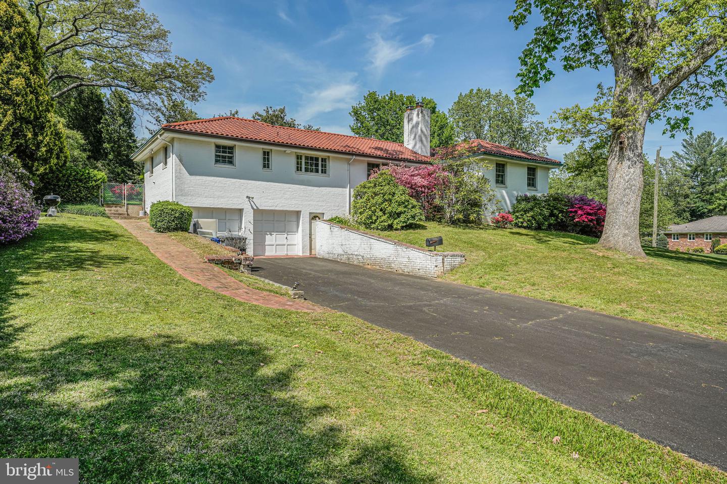 3460 GLAVIS RD, FALLS CHURCH, Virginia 22044, 4 Bedrooms Bedrooms, ,3 BathroomsBathrooms,Residential,For sale,3460 GLAVIS RD,VAFX2238772 MLS # VAFX2238772