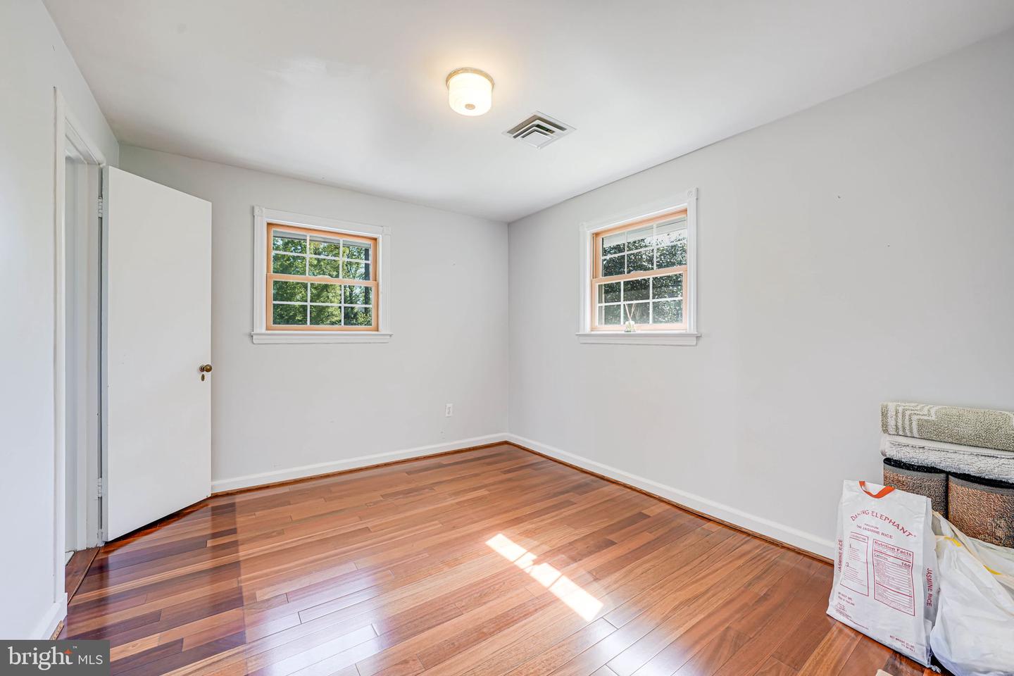 3460 GLAVIS RD, FALLS CHURCH, Virginia 22044, 4 Bedrooms Bedrooms, ,3 BathroomsBathrooms,Residential,For sale,3460 GLAVIS RD,VAFX2238772 MLS # VAFX2238772