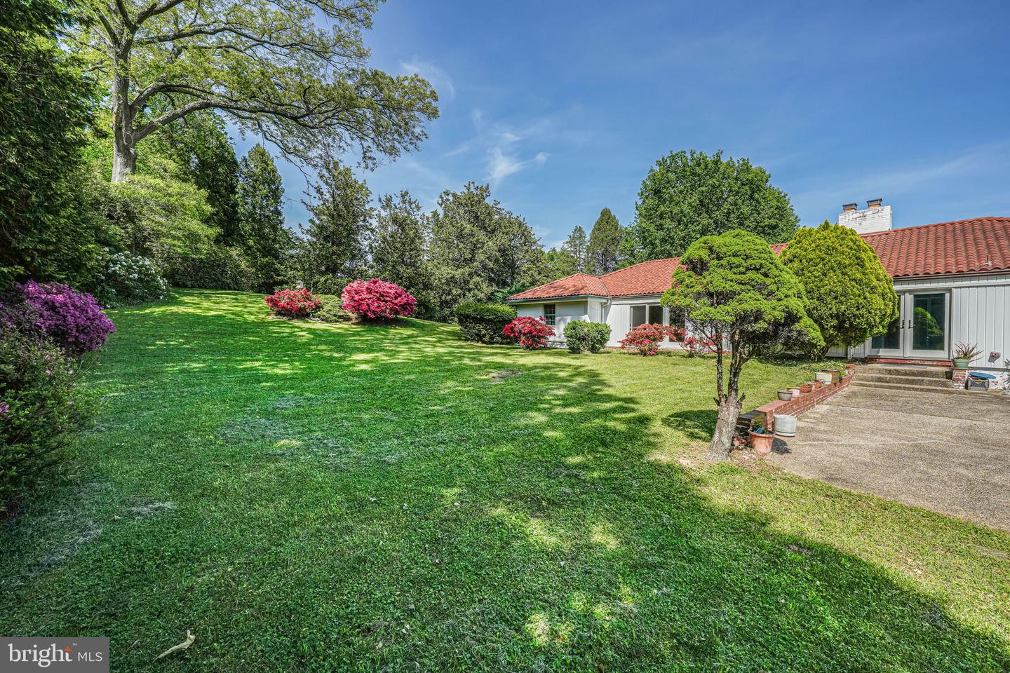 3460 GLAVIS RD, FALLS CHURCH, Virginia 22044, 4 Bedrooms Bedrooms, ,3 BathroomsBathrooms,Residential,For sale,3460 GLAVIS RD,VAFX2238772 MLS # VAFX2238772