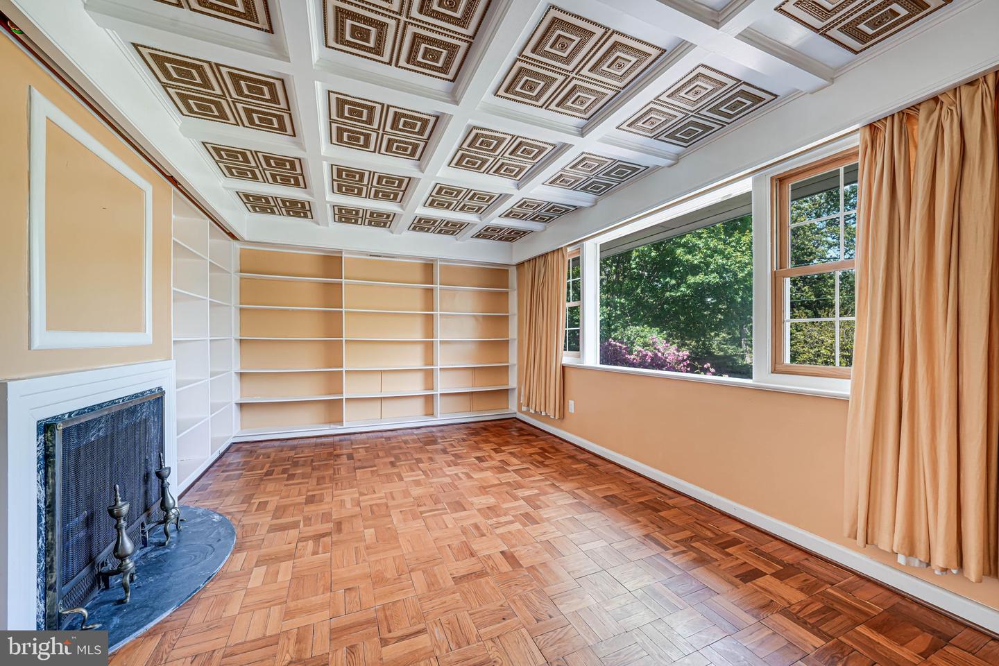 3460 GLAVIS RD, FALLS CHURCH, Virginia 22044, 4 Bedrooms Bedrooms, ,3 BathroomsBathrooms,Residential,For sale,3460 GLAVIS RD,VAFX2238772 MLS # VAFX2238772