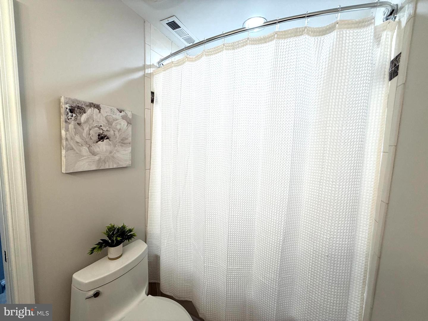 6488 DAVIS FORD RD, MANASSAS, Virginia 20111, 4 Bedrooms Bedrooms, ,3 BathroomsBathrooms,Residential,For sale,6488 DAVIS FORD RD,VAPW2094052 MLS # VAPW2094052
