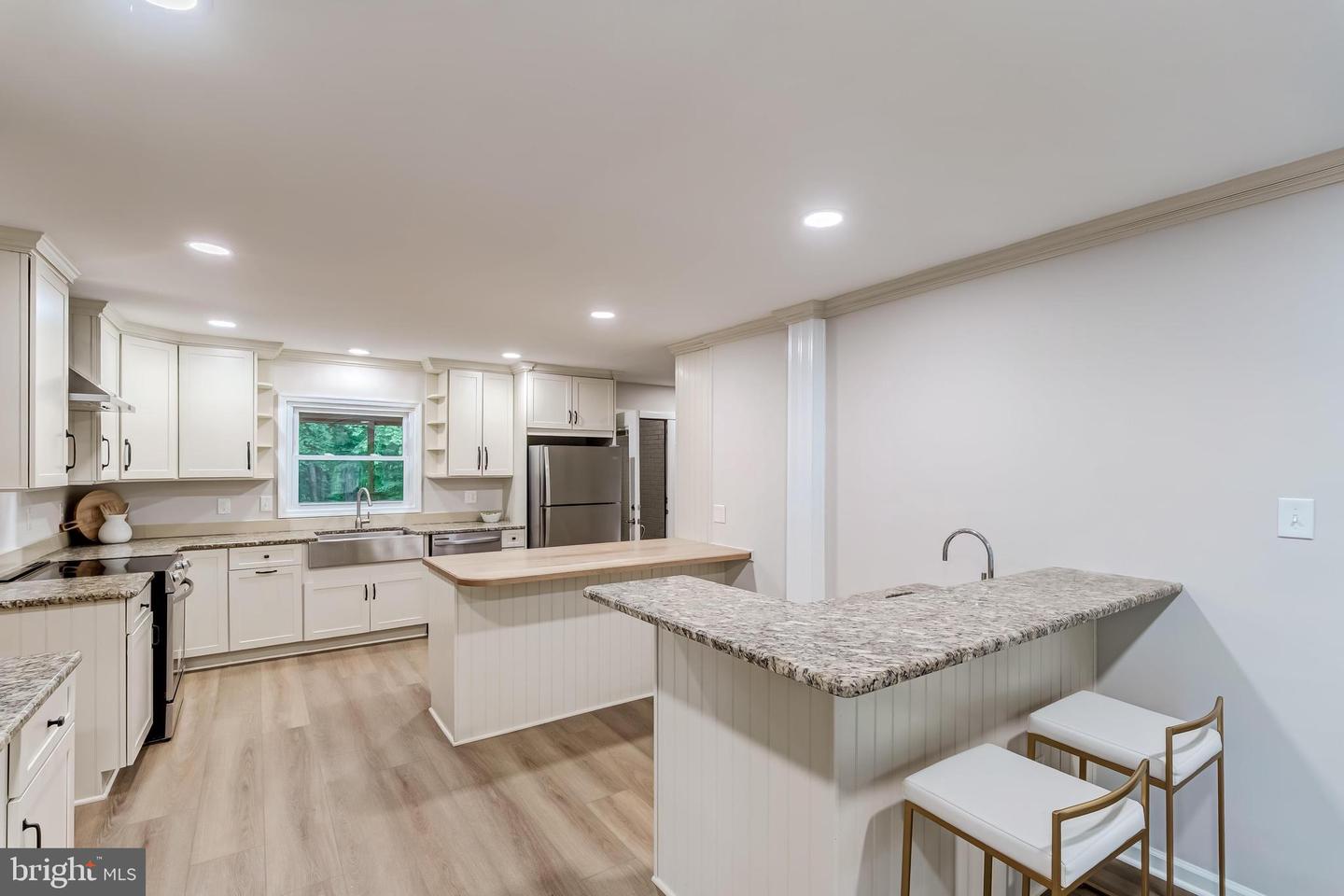 6488 DAVIS FORD RD, MANASSAS, Virginia 20111, 4 Bedrooms Bedrooms, ,3 BathroomsBathrooms,Residential,For sale,6488 DAVIS FORD RD,VAPW2094052 MLS # VAPW2094052