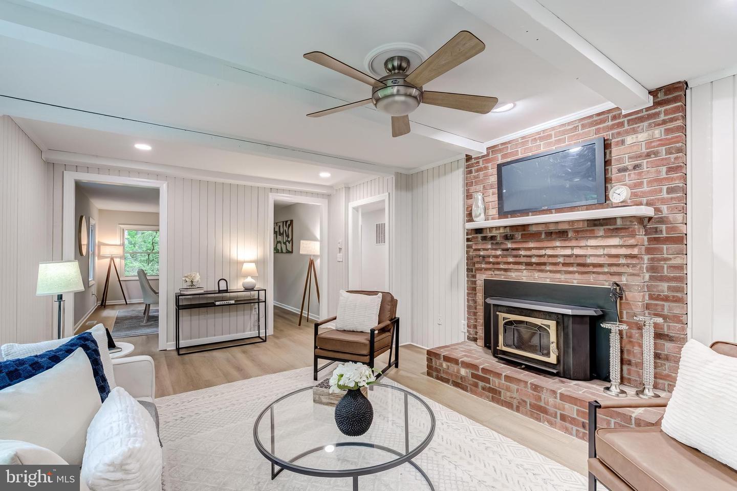 6488 DAVIS FORD RD, MANASSAS, Virginia 20111, 4 Bedrooms Bedrooms, ,3 BathroomsBathrooms,Residential,For sale,6488 DAVIS FORD RD,VAPW2094052 MLS # VAPW2094052
