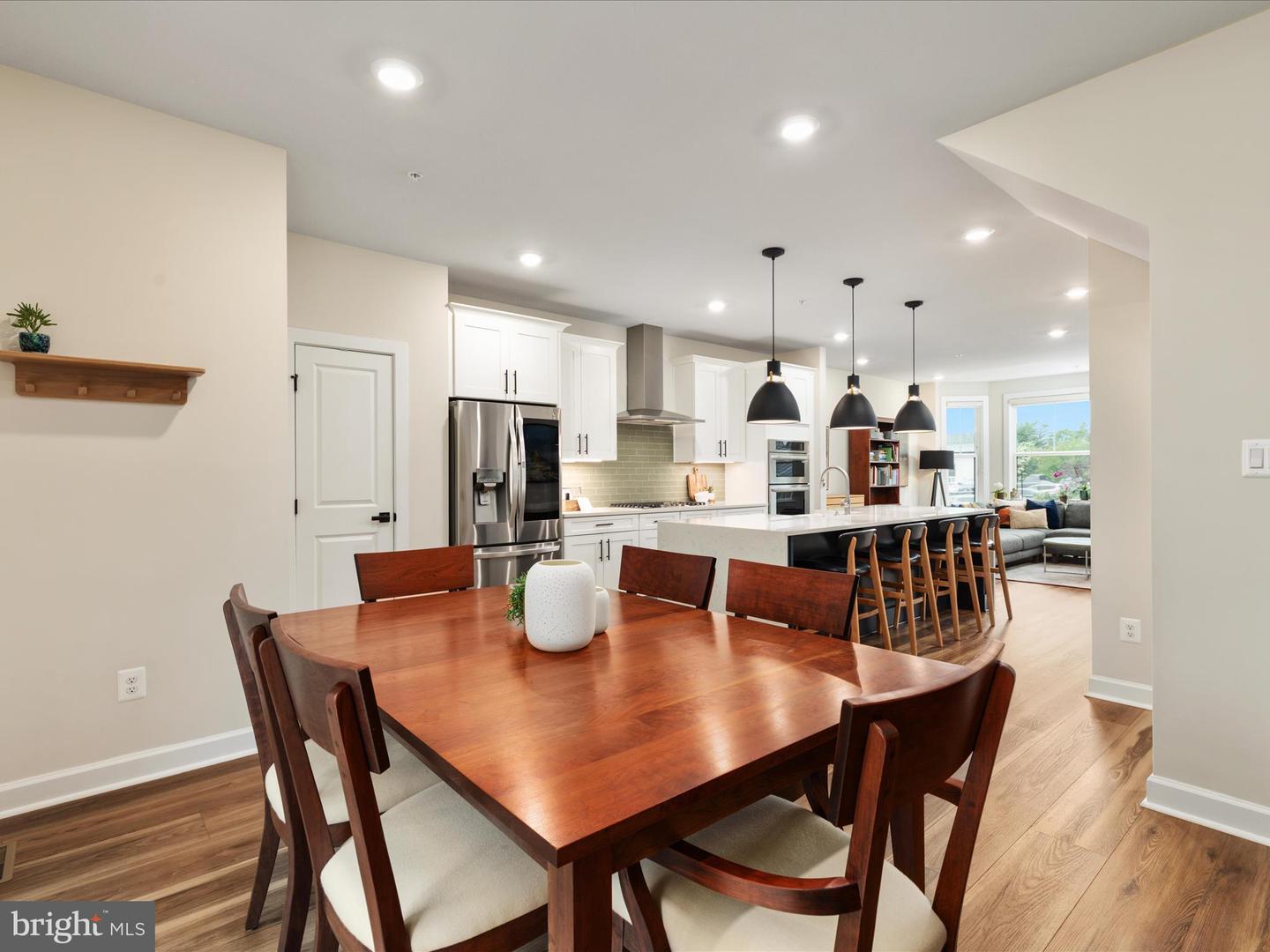 113 PLEASANT ST NW #6, VIENNA, Virginia 22180, 3 Bedrooms Bedrooms, ,4 BathroomsBathrooms,Residential,For sale,113 PLEASANT ST NW #6,VAFX2239010 MLS # VAFX2239010