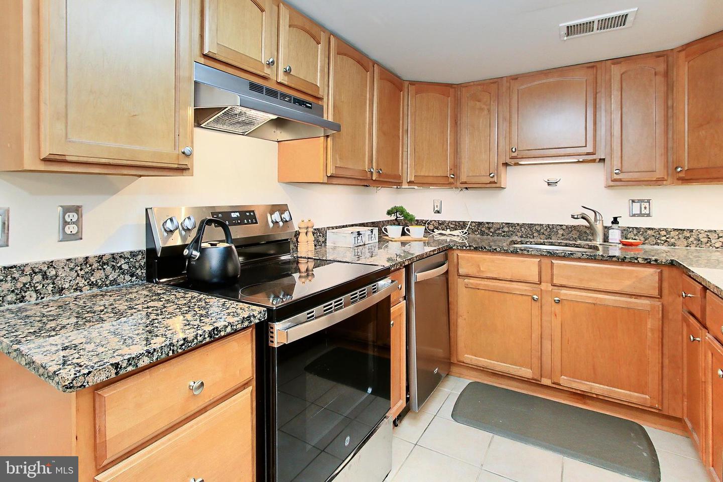 109 S VIRGINIA AVE #471-G, FALLS CHURCH, Virginia 22046, 1 Bedroom Bedrooms, ,1 BathroomBathrooms,Residential,For sale,109 S VIRGINIA AVE #471-G,VAFA2002974 MLS # VAFA2002974