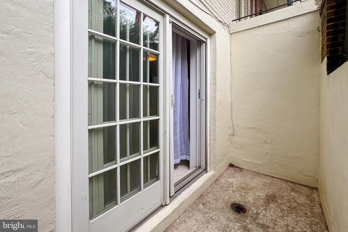 109 S VIRGINIA AVE #471-G, FALLS CHURCH, Virginia 22046, 1 Bedroom Bedrooms, ,1 BathroomBathrooms,Residential,For sale,109 S VIRGINIA AVE #471-G,VAFA2002974 MLS # VAFA2002974