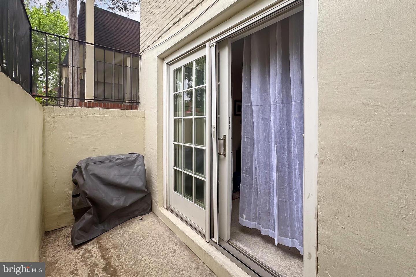 109 S VIRGINIA AVE #471-G, FALLS CHURCH, Virginia 22046, 1 Bedroom Bedrooms, ,1 BathroomBathrooms,Residential,For sale,109 S VIRGINIA AVE #471-G,VAFA2002974 MLS # VAFA2002974
