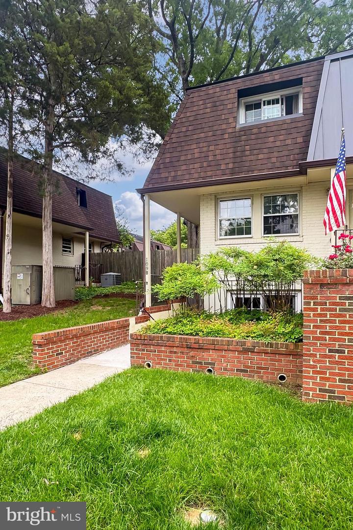 109 S VIRGINIA AVE #471-G, FALLS CHURCH, Virginia 22046, 1 Bedroom Bedrooms, ,1 BathroomBathrooms,Residential,For sale,109 S VIRGINIA AVE #471-G,VAFA2002974 MLS # VAFA2002974