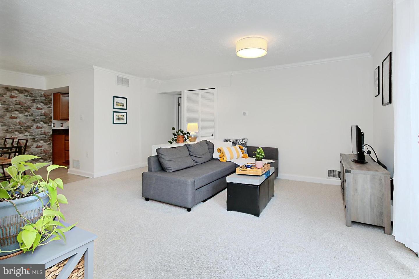 109 S VIRGINIA AVE #471-G, FALLS CHURCH, Virginia 22046, 1 Bedroom Bedrooms, ,1 BathroomBathrooms,Residential,For sale,109 S VIRGINIA AVE #471-G,VAFA2002974 MLS # VAFA2002974