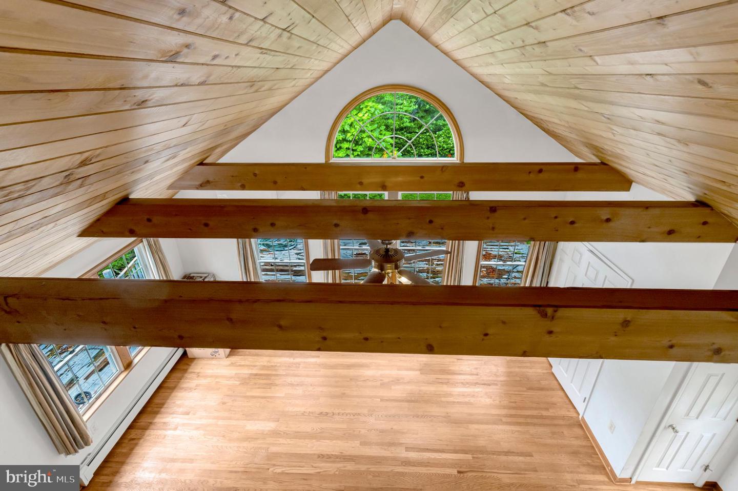 4817 20TH ST N, ARLINGTON, Virginia 22207, 3 Bedrooms Bedrooms, ,2 BathroomsBathrooms,Residential,For sale,4817 20TH ST N,VAAR2057138 MLS # VAAR2057138