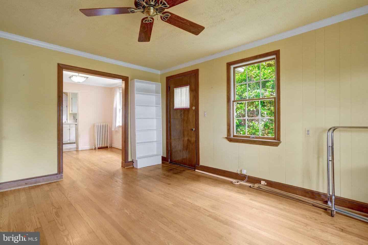 4817 20TH ST N, ARLINGTON, Virginia 22207, 3 Bedrooms Bedrooms, ,2 BathroomsBathrooms,Residential,For sale,4817 20TH ST N,VAAR2057138 MLS # VAAR2057138