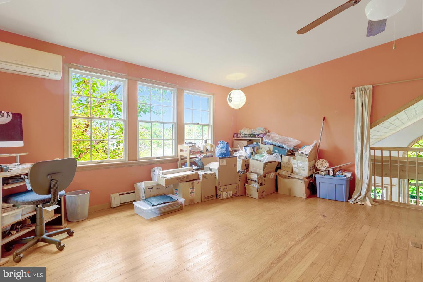 4817 20TH ST N, ARLINGTON, Virginia 22207, 3 Bedrooms Bedrooms, ,2 BathroomsBathrooms,Residential,For sale,4817 20TH ST N,VAAR2057138 MLS # VAAR2057138