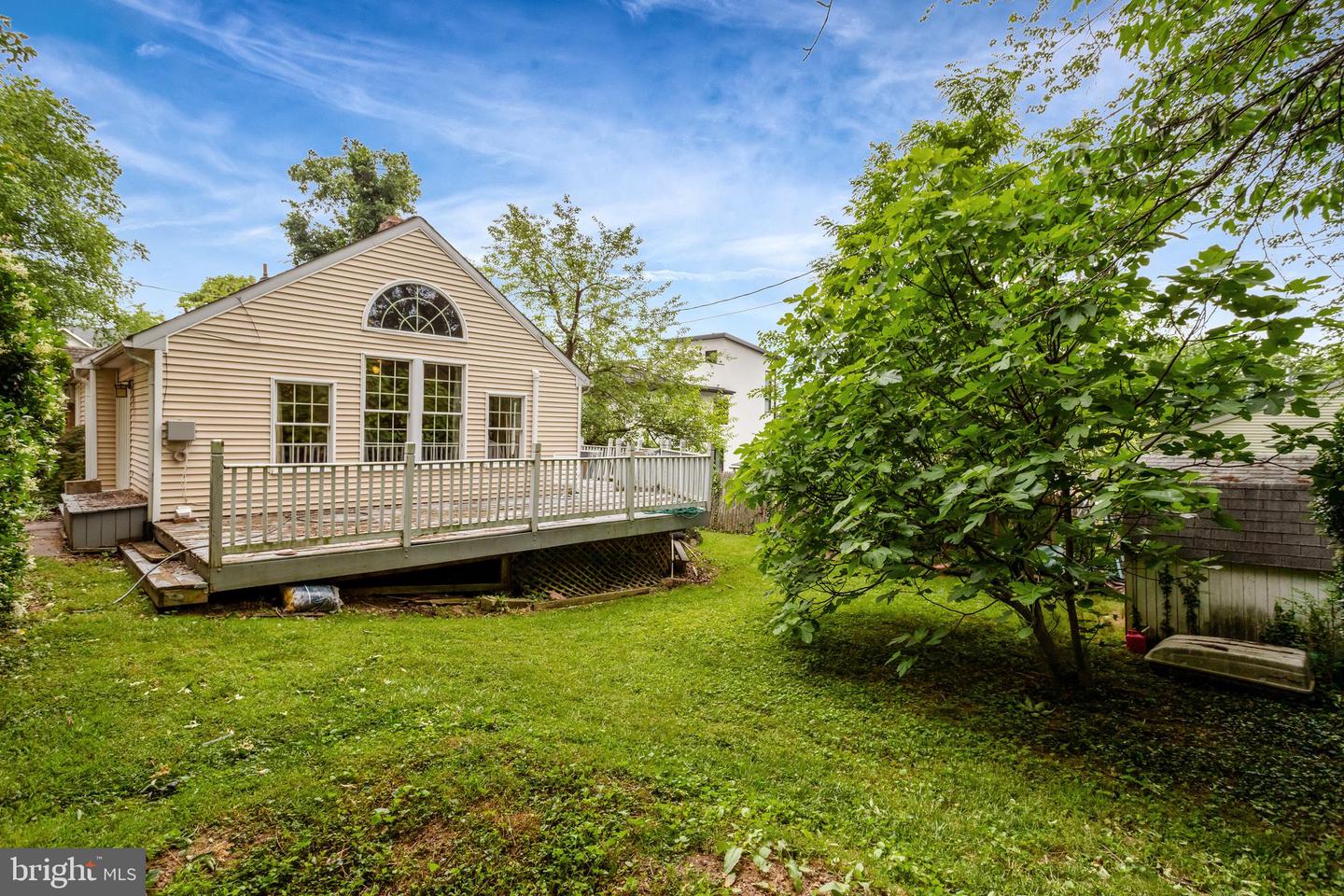 4817 20TH ST N, ARLINGTON, Virginia 22207, 3 Bedrooms Bedrooms, ,2 BathroomsBathrooms,Residential,For sale,4817 20TH ST N,VAAR2057138 MLS # VAAR2057138