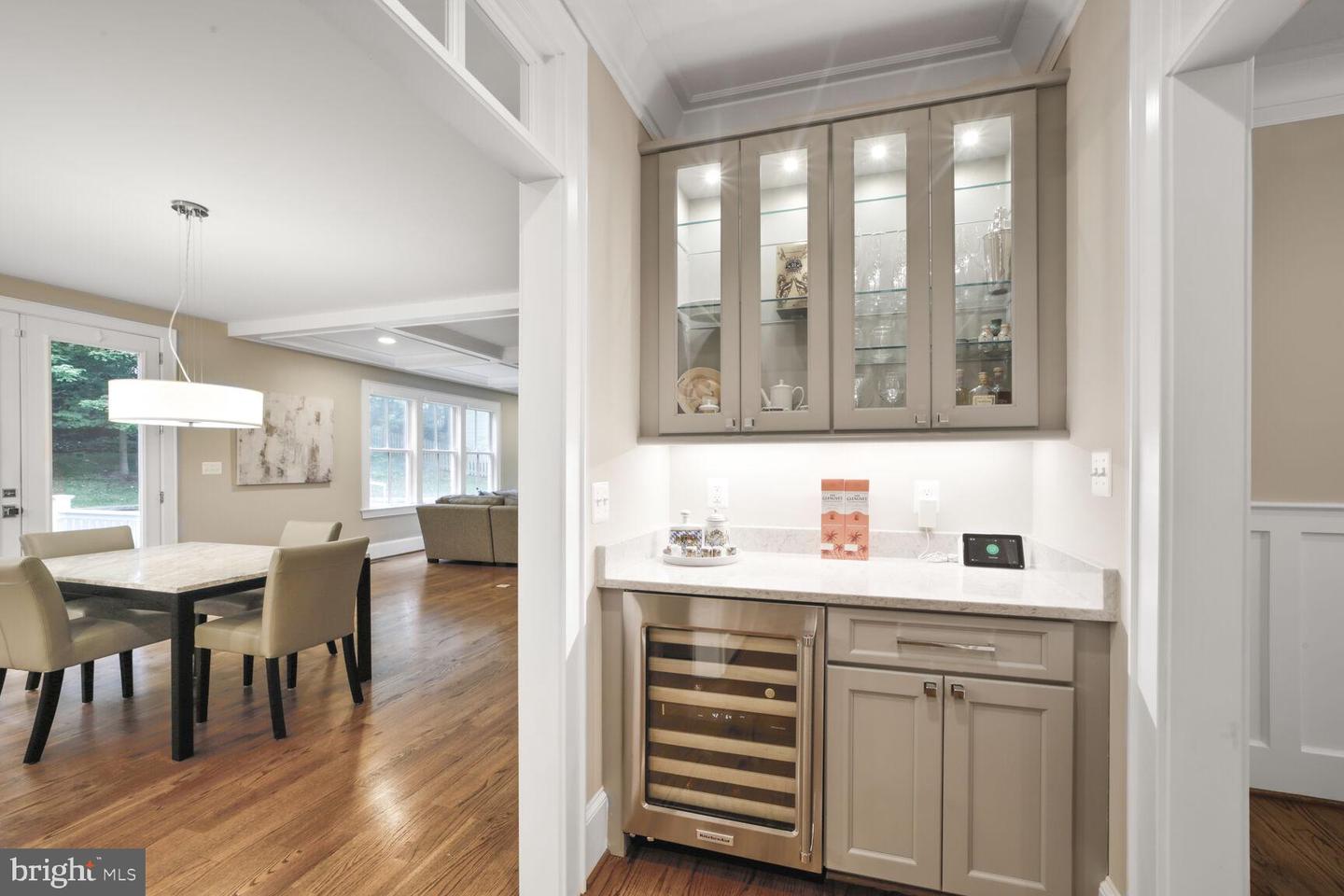 2231 N VERMONT ST, ARLINGTON, Virginia 22207, 6 Bedrooms Bedrooms, ,5 BathroomsBathrooms,Residential,For sale,2231 N VERMONT ST,VAAR2057166 MLS # VAAR2057166