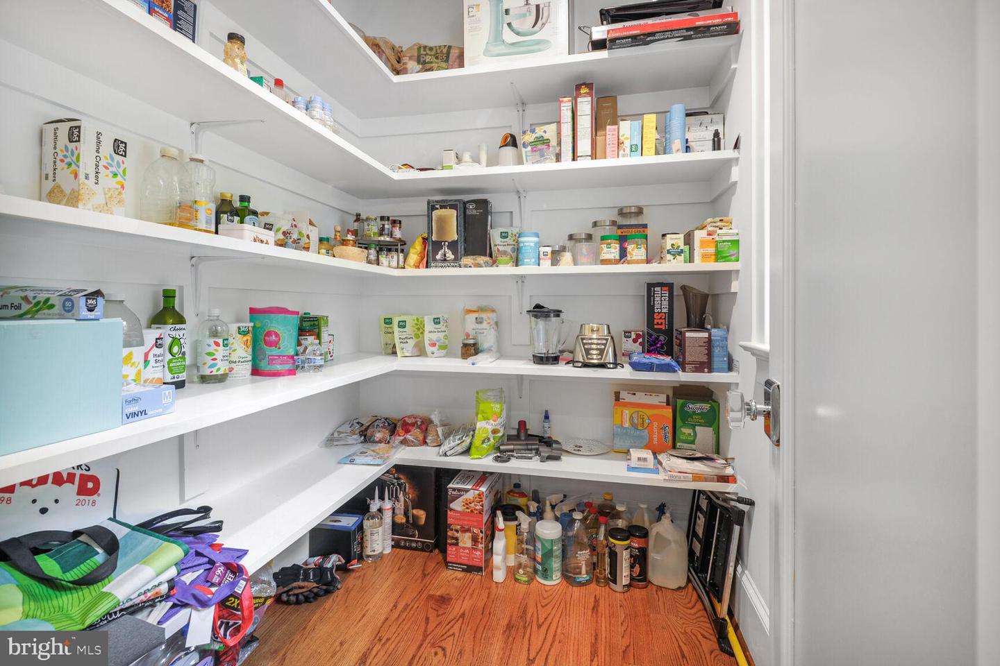 2231 N VERMONT ST, ARLINGTON, Virginia 22207, 6 Bedrooms Bedrooms, ,5 BathroomsBathrooms,Residential,For sale,2231 N VERMONT ST,VAAR2057166 MLS # VAAR2057166