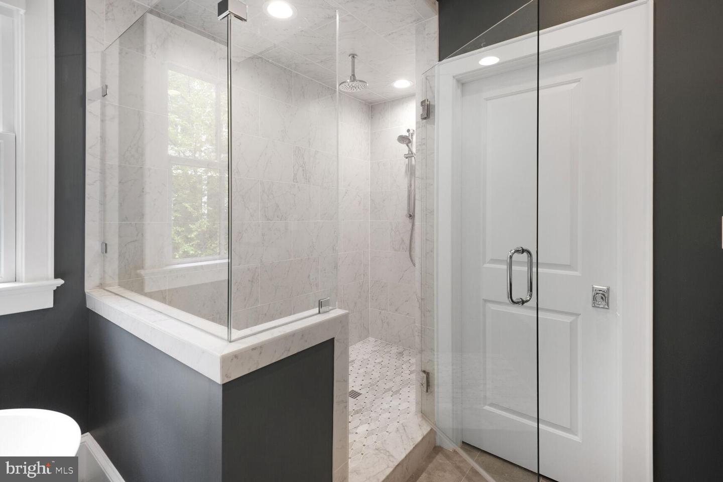 2231 N VERMONT ST, ARLINGTON, Virginia 22207, 6 Bedrooms Bedrooms, ,5 BathroomsBathrooms,Residential,For sale,2231 N VERMONT ST,VAAR2057166 MLS # VAAR2057166