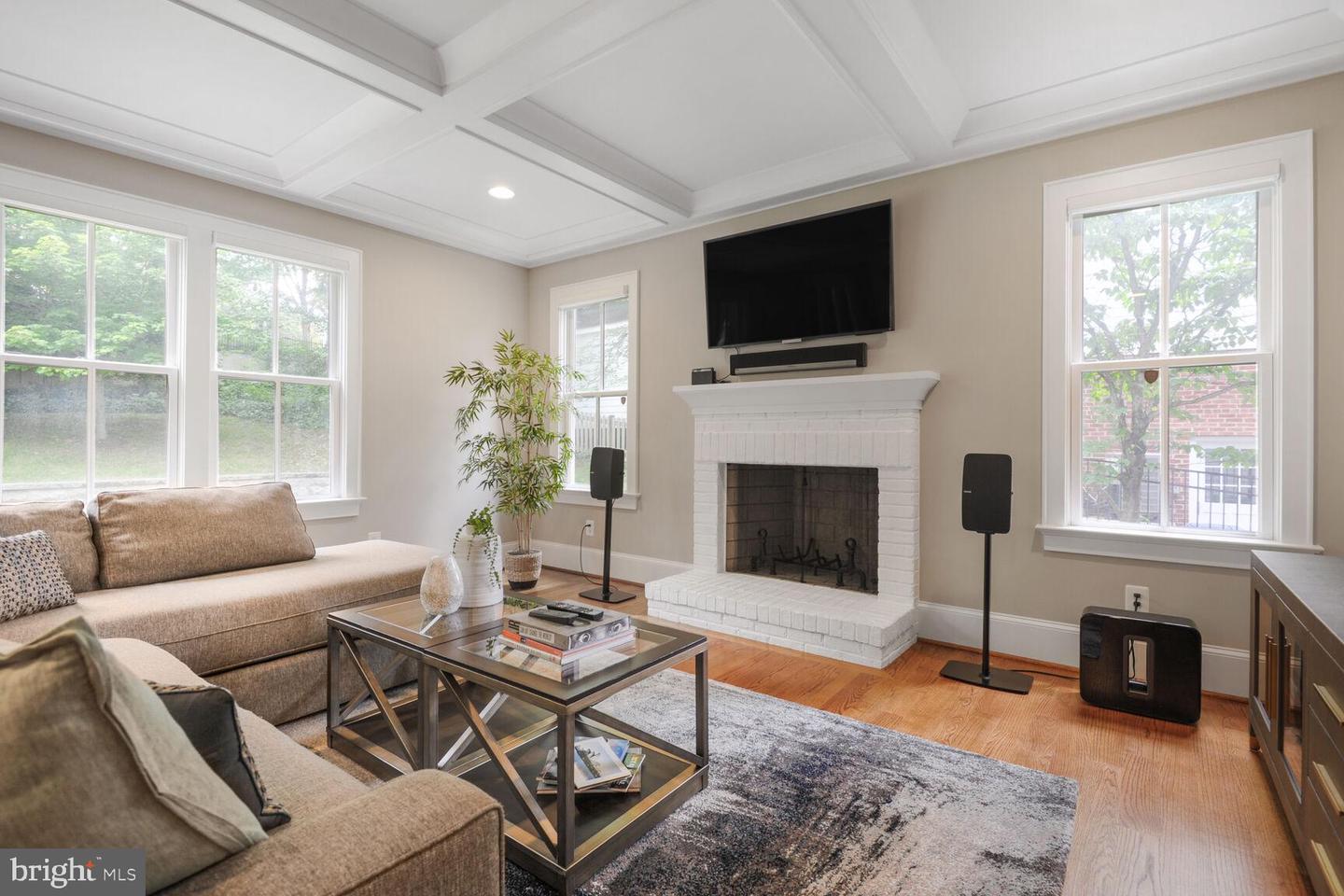 2231 N VERMONT ST, ARLINGTON, Virginia 22207, 6 Bedrooms Bedrooms, ,5 BathroomsBathrooms,Residential,For sale,2231 N VERMONT ST,VAAR2057166 MLS # VAAR2057166