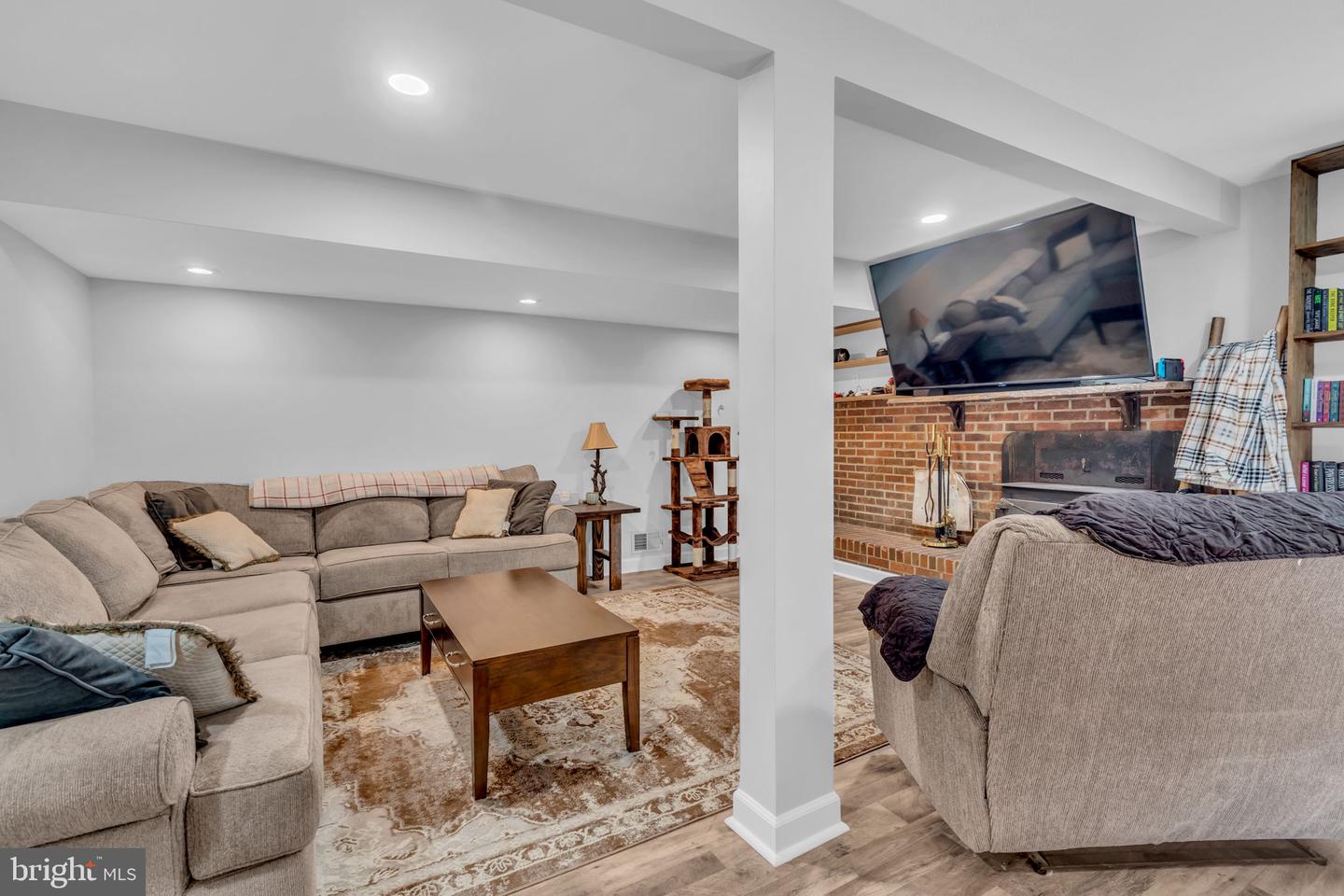 7 HIDDEN LAKE DR, STAFFORD, Virginia 22556, 4 Bedrooms Bedrooms, ,2 BathroomsBathrooms,Residential,For sale,7 HIDDEN LAKE DR,VAST2038644 MLS # VAST2038644