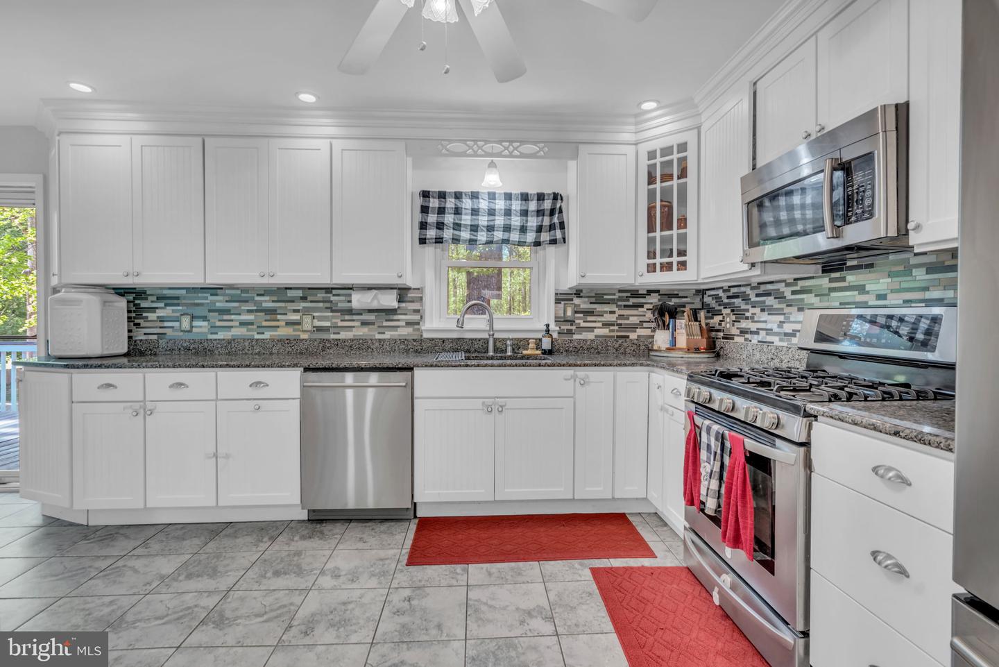 7 HIDDEN LAKE DR, STAFFORD, Virginia 22556, 4 Bedrooms Bedrooms, ,2 BathroomsBathrooms,Residential,For sale,7 HIDDEN LAKE DR,VAST2038644 MLS # VAST2038644