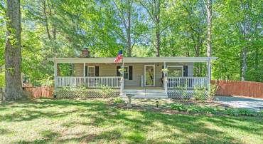 7 HIDDEN LAKE DR, STAFFORD, Virginia 22556, 4 Bedrooms Bedrooms, ,2 BathroomsBathrooms,Residential,For sale,7 HIDDEN LAKE DR,VAST2038644 MLS # VAST2038644