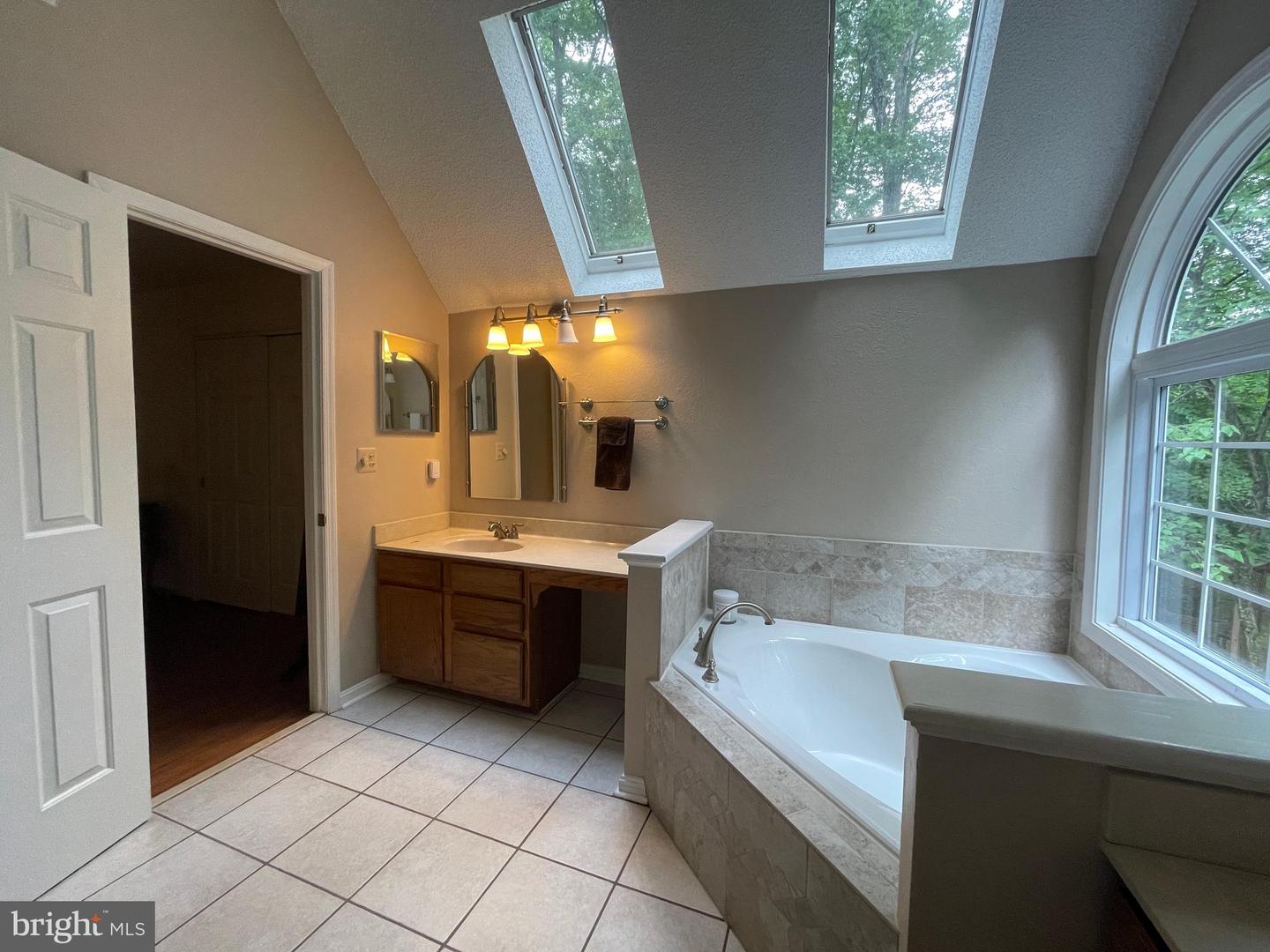 10724 TEALWING CV, FREDERICKSBURG, Virginia 22407, 5 Bedrooms Bedrooms, ,4 BathroomsBathrooms,Residential,For sale,10724 TEALWING CV,VASP2032994 MLS # VASP2032994