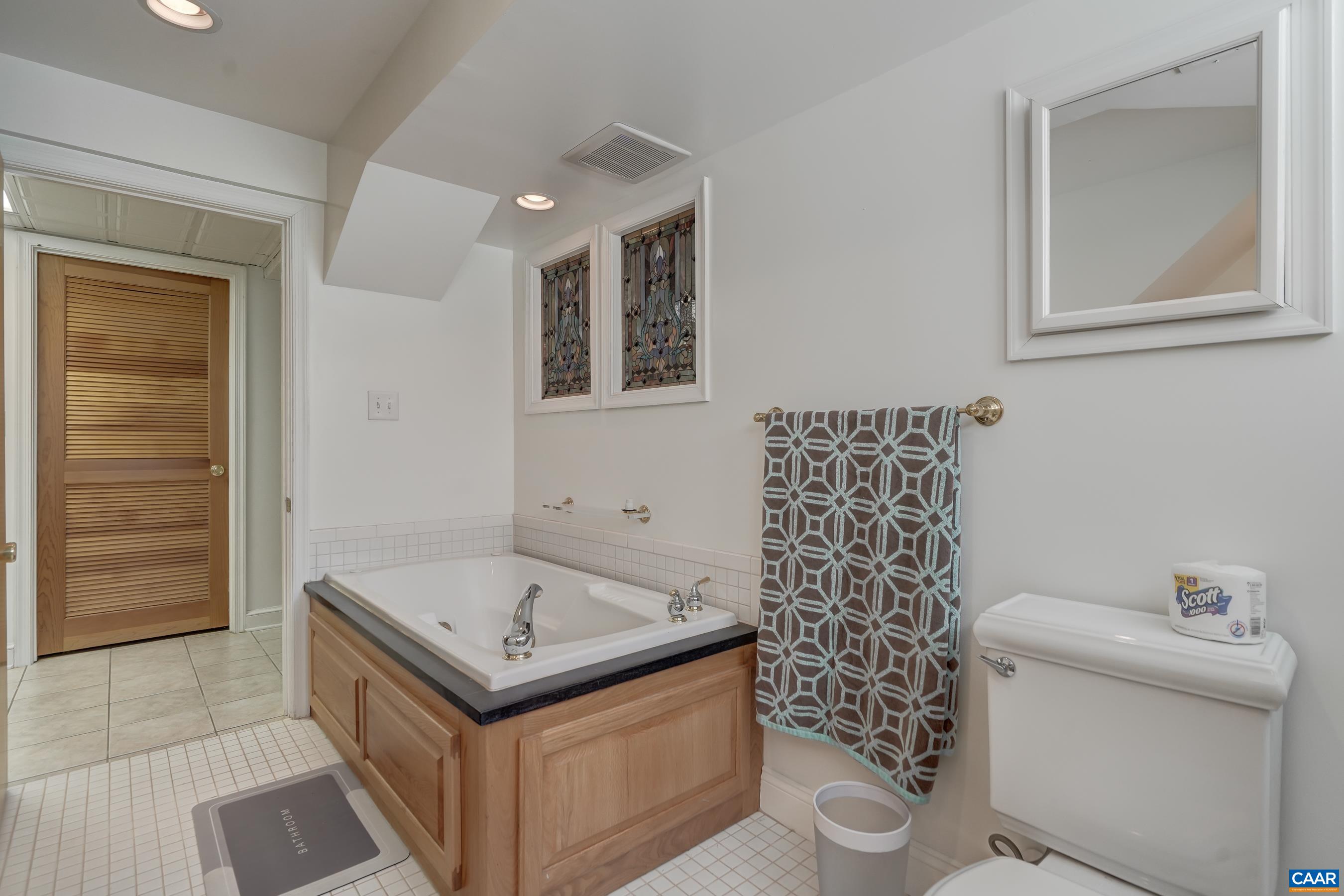 1514 WESTWOOD RD, CHARLOTTESVILLE, Virginia 22903, ,Residential,1514 WESTWOOD RD,665119 MLS # 665119