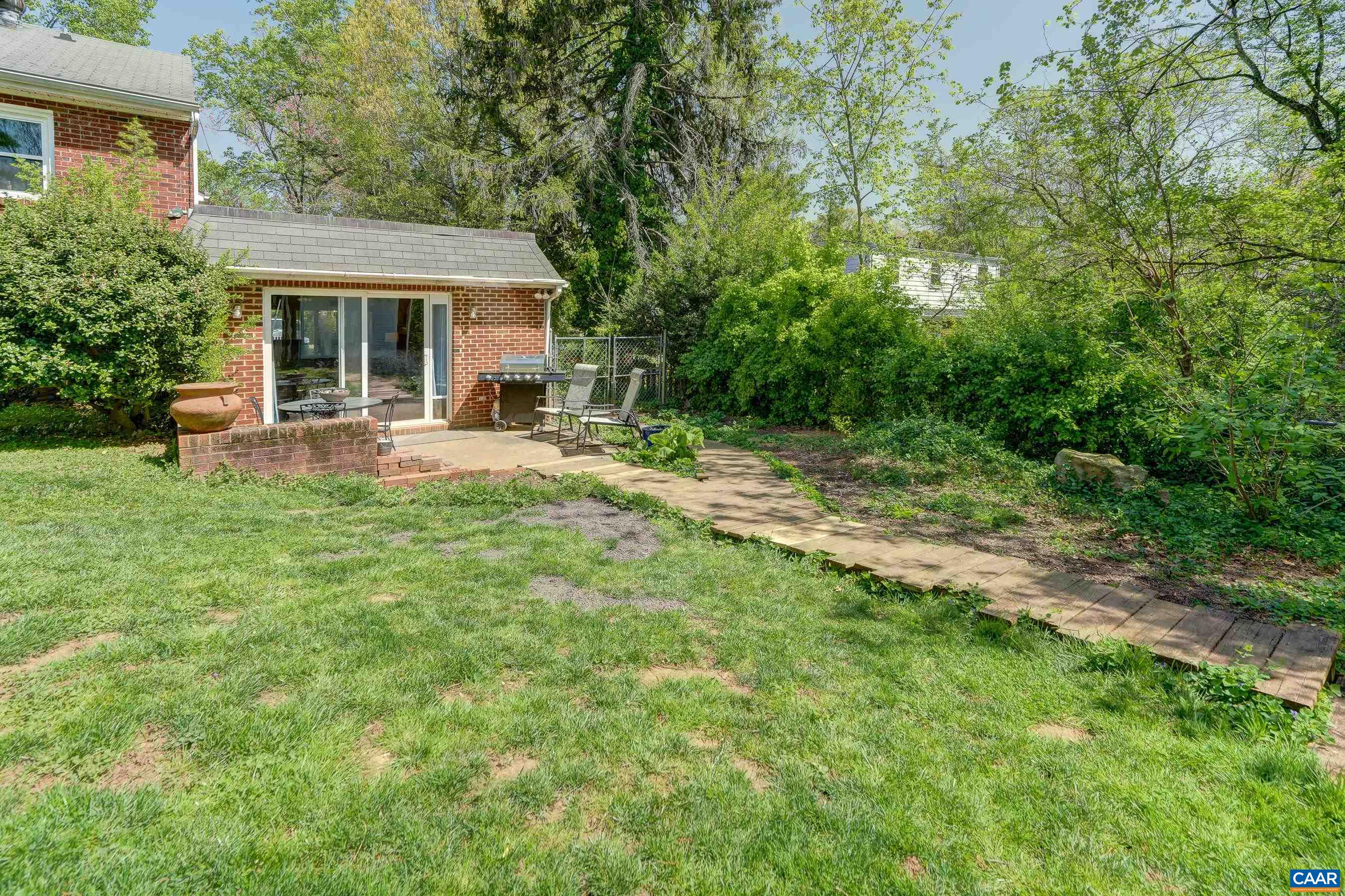 1514 WESTWOOD RD, CHARLOTTESVILLE, Virginia 22903, ,Residential,1514 WESTWOOD RD,665119 MLS # 665119