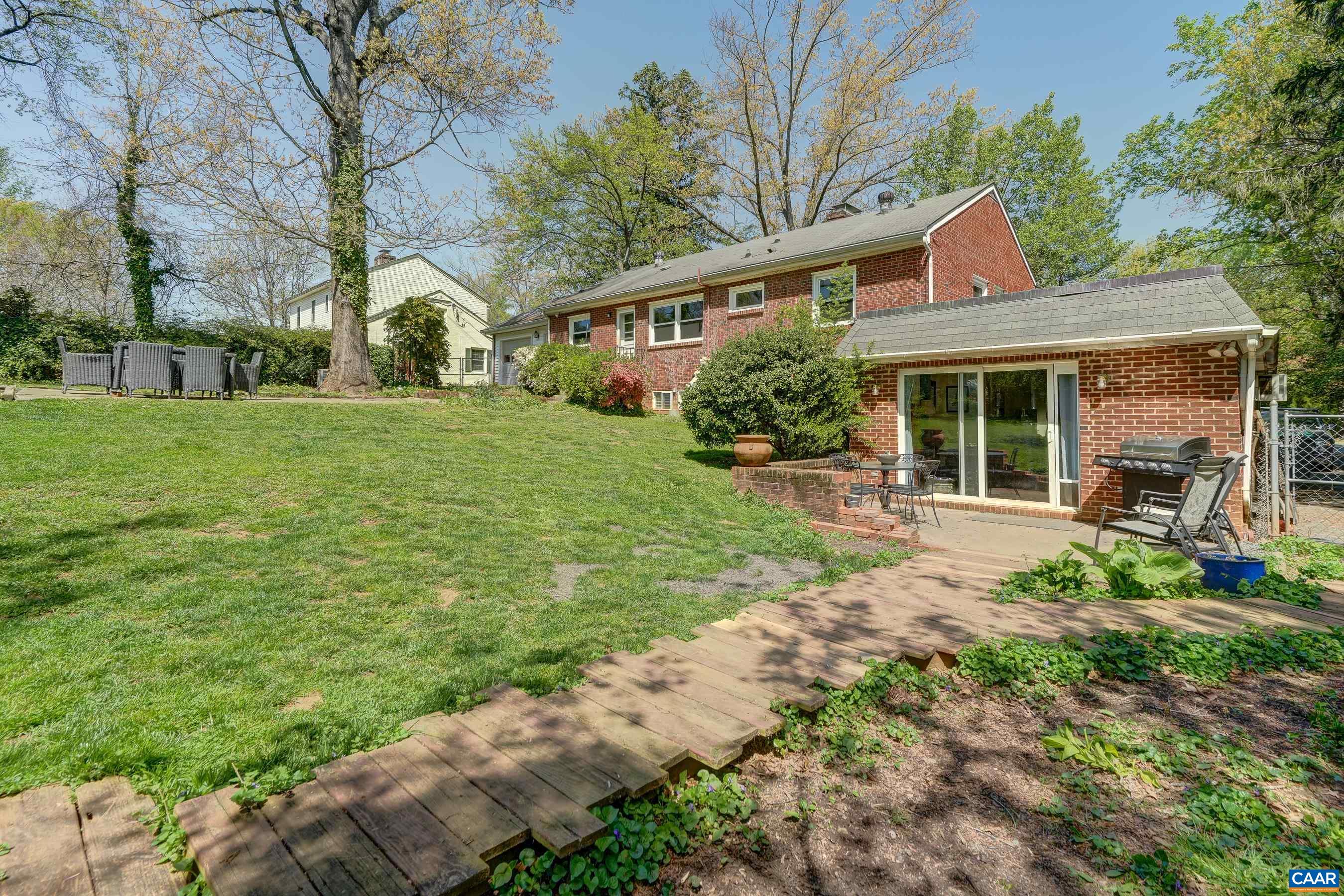 1514 WESTWOOD RD, CHARLOTTESVILLE, Virginia 22903, ,Residential,1514 WESTWOOD RD,665119 MLS # 665119