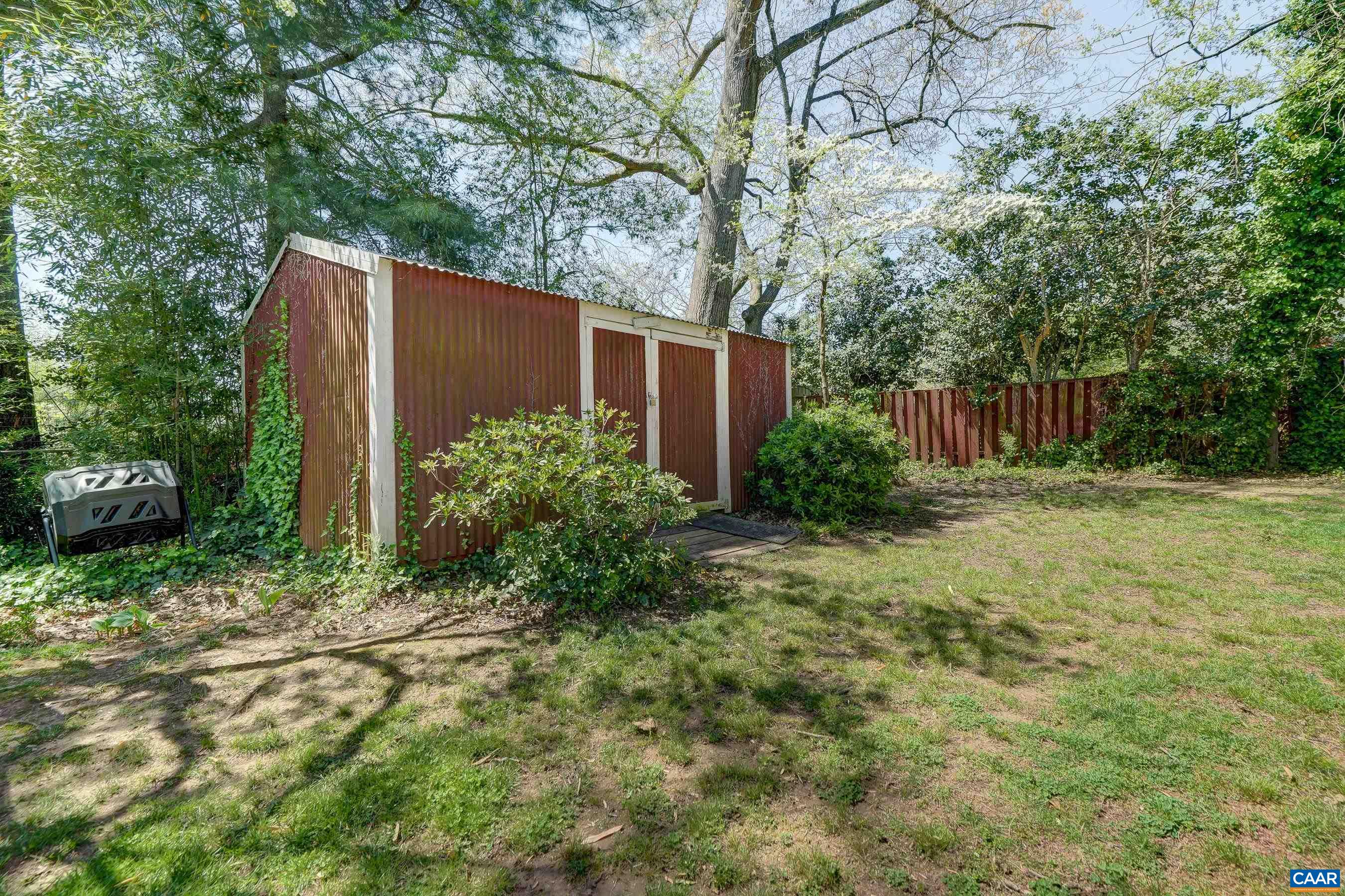 1514 WESTWOOD RD, CHARLOTTESVILLE, Virginia 22903, ,Residential,1514 WESTWOOD RD,665119 MLS # 665119
