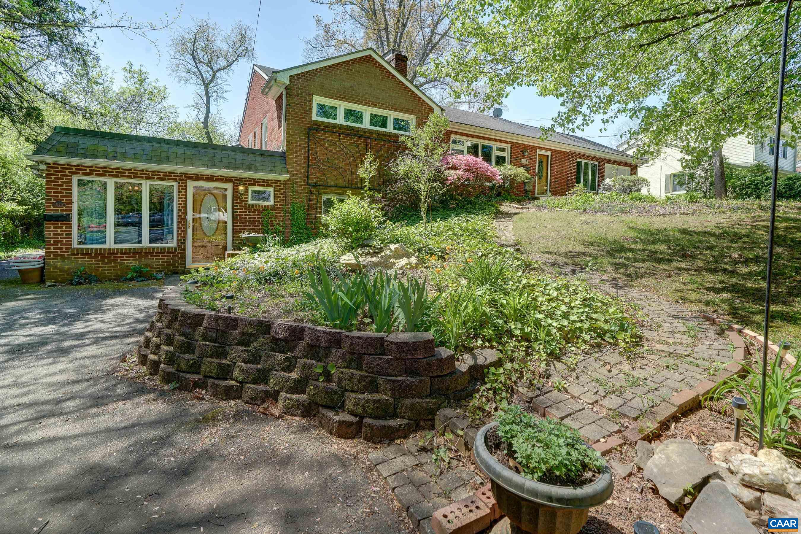 1514 WESTWOOD RD, CHARLOTTESVILLE, Virginia 22903, ,Residential,1514 WESTWOOD RD,665119 MLS # 665119