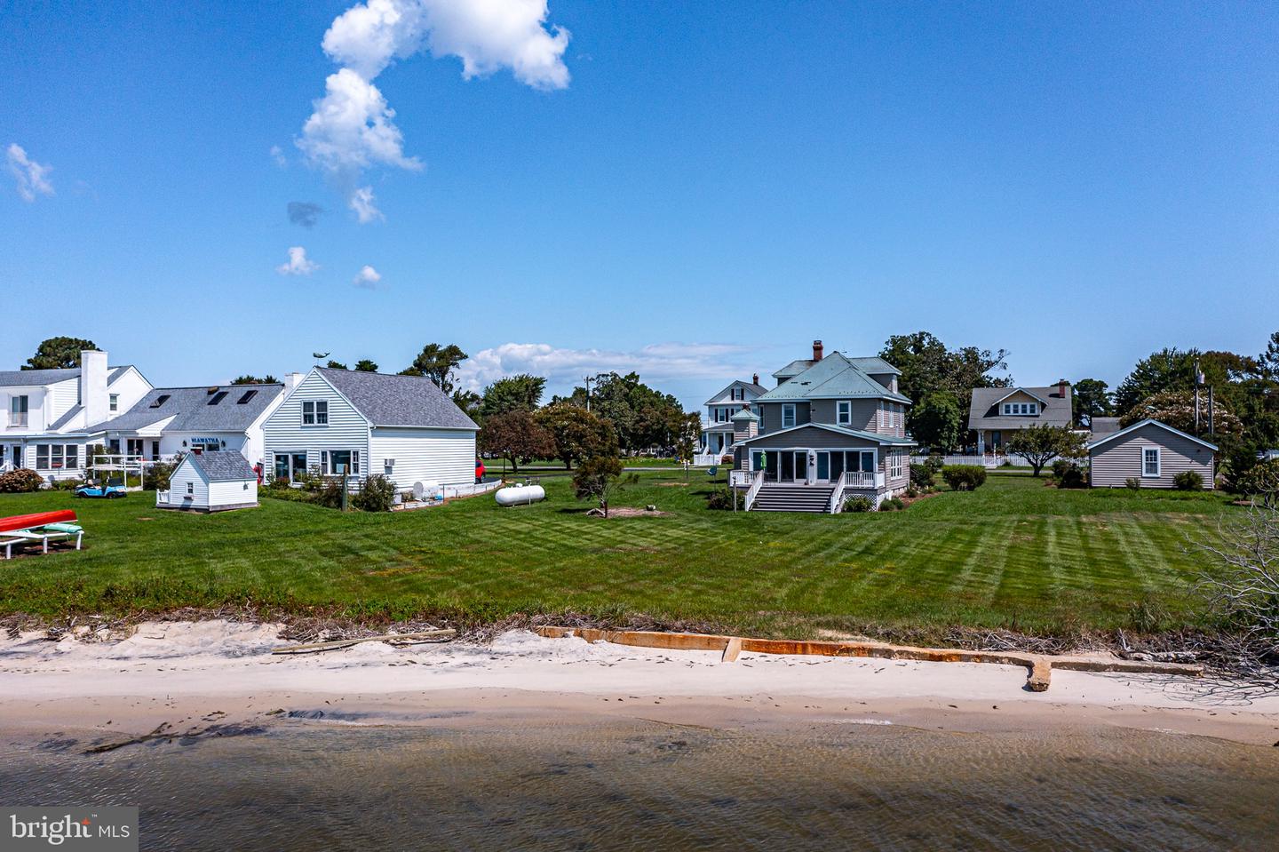 159 FLEETON POINT CIR, REEDVILLE, Virginia 22539, 4 Bedrooms Bedrooms, 9 Rooms Rooms,3 BathroomsBathrooms,Residential,For sale,159 FLEETON POINT CIR,VANV2001594 MLS # VANV2001594