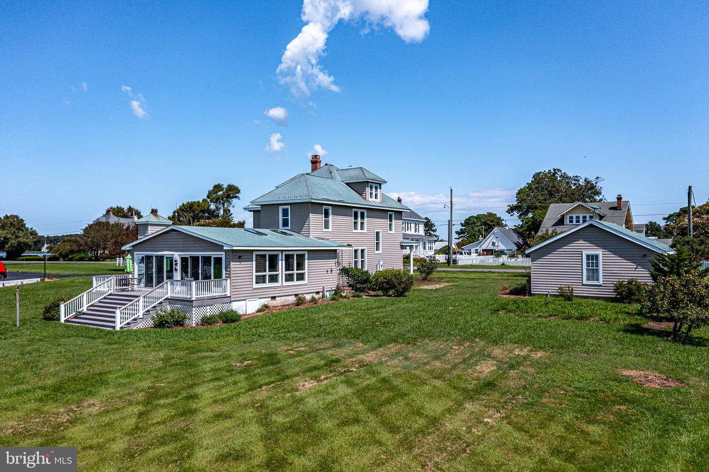 159 FLEETON POINT CIR, REEDVILLE, Virginia 22539, 4 Bedrooms Bedrooms, 9 Rooms Rooms,3 BathroomsBathrooms,Residential,For sale,159 FLEETON POINT CIR,VANV2001594 MLS # VANV2001594