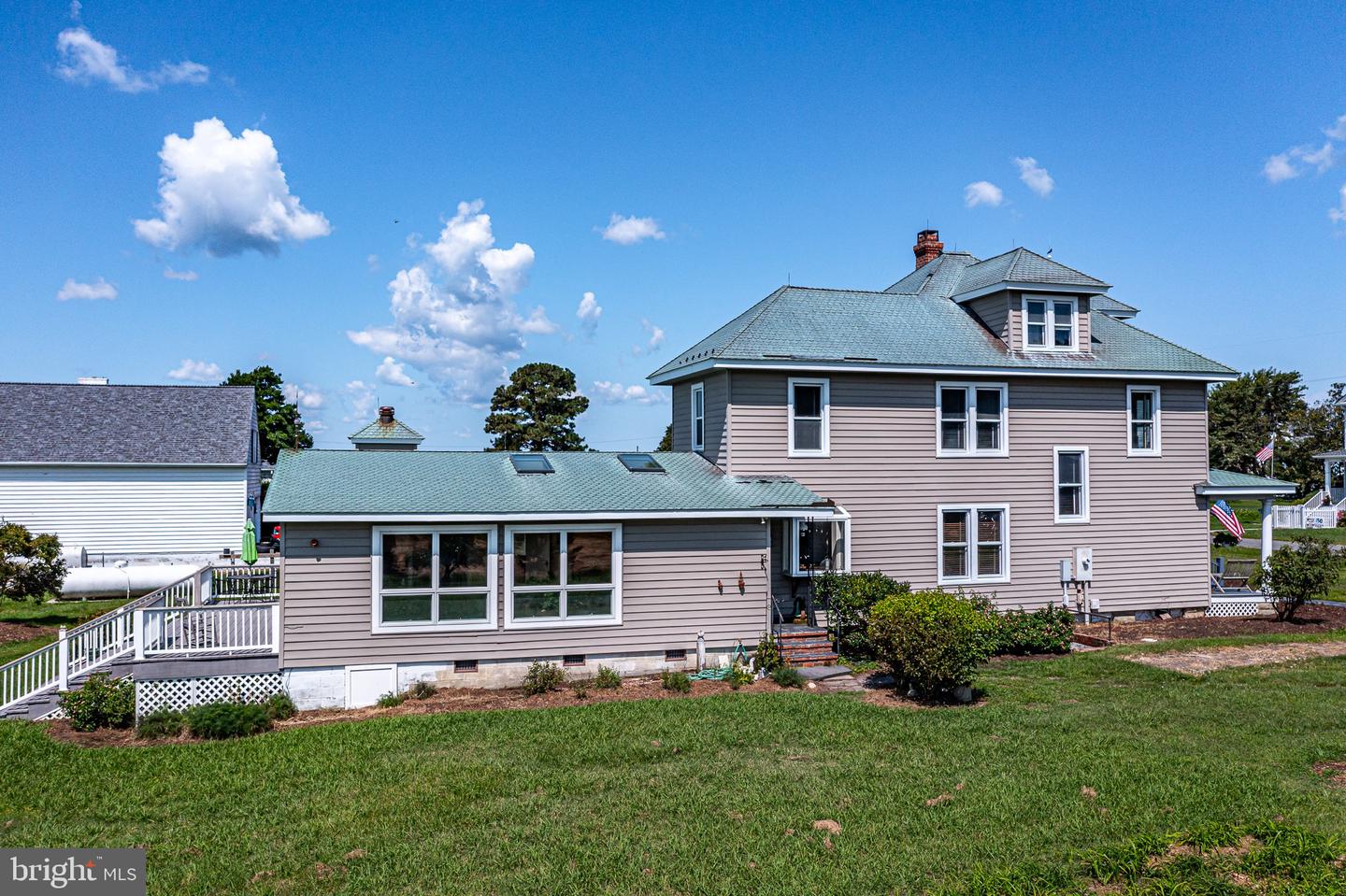 159 FLEETON POINT CIR, REEDVILLE, Virginia 22539, 4 Bedrooms Bedrooms, 9 Rooms Rooms,3 BathroomsBathrooms,Residential,For sale,159 FLEETON POINT CIR,VANV2001594 MLS # VANV2001594