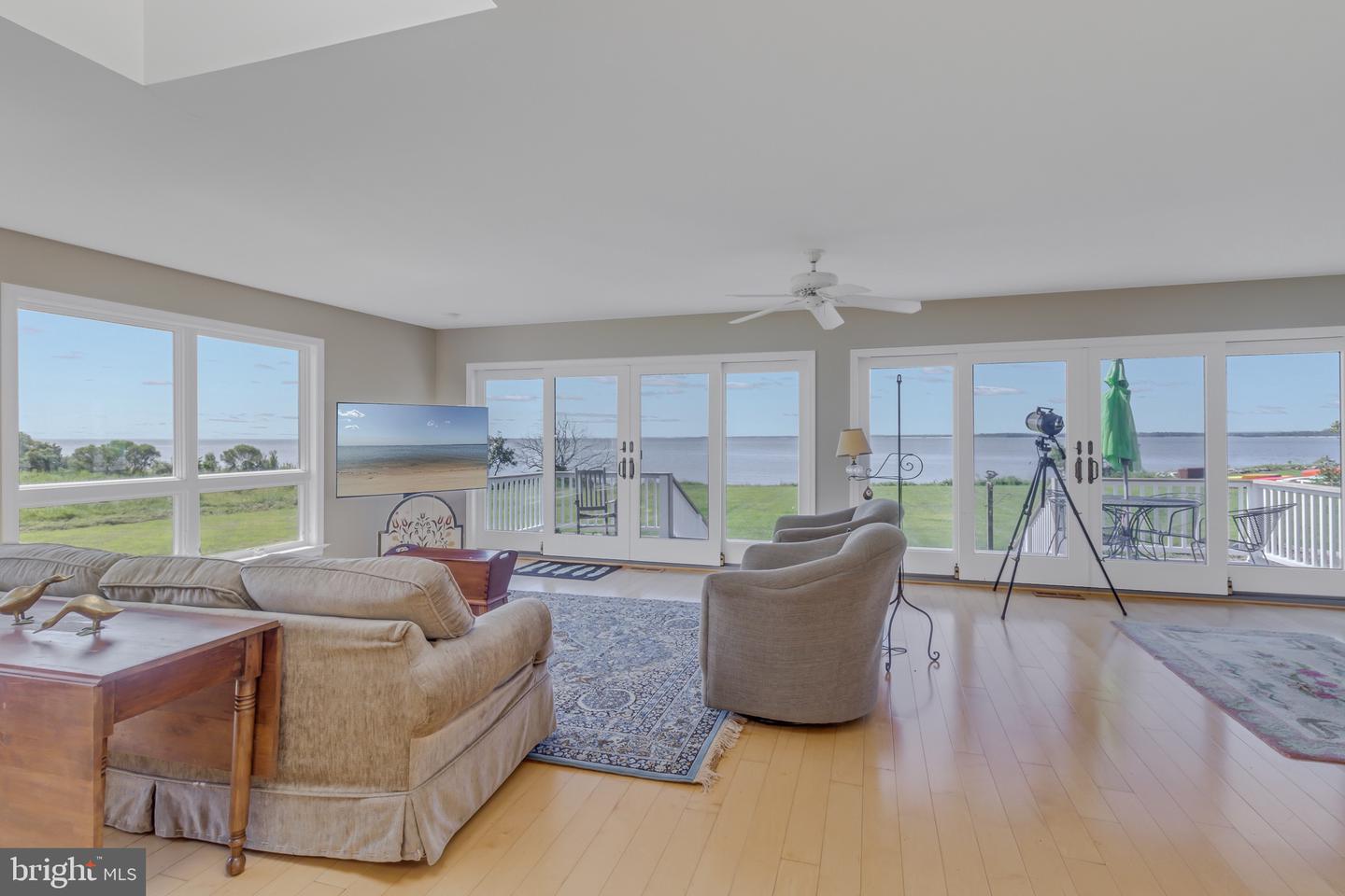 159 FLEETON POINT CIR, REEDVILLE, Virginia 22539, 4 Bedrooms Bedrooms, 9 Rooms Rooms,3 BathroomsBathrooms,Residential,For sale,159 FLEETON POINT CIR,VANV2001594 MLS # VANV2001594