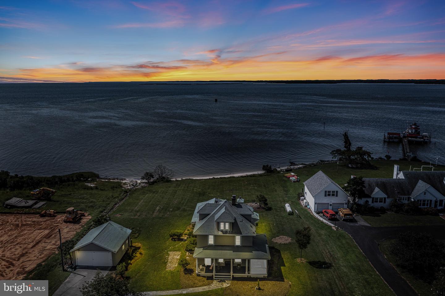 159 FLEETON POINT CIR, REEDVILLE, Virginia 22539, 4 Bedrooms Bedrooms, 9 Rooms Rooms,3 BathroomsBathrooms,Residential,For sale,159 FLEETON POINT CIR,VANV2001594 MLS # VANV2001594