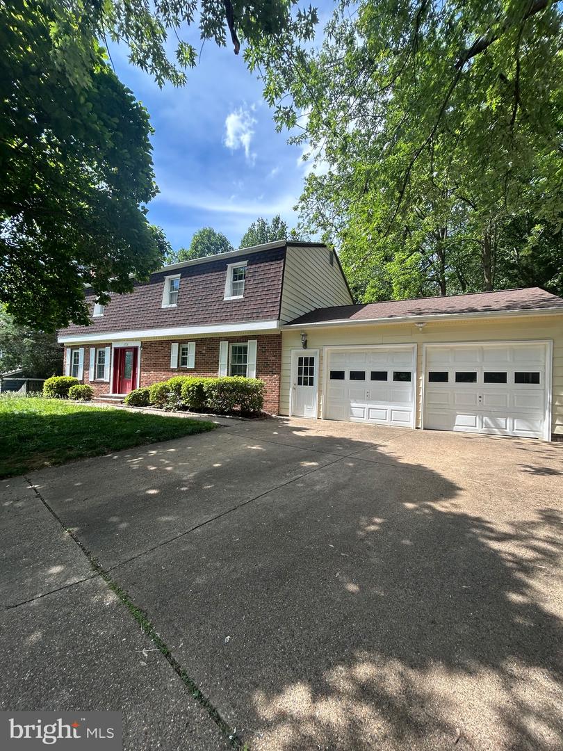 8524 BETTERTON CT, VIENNA, Virginia 22182, 5 Bedrooms Bedrooms, ,4 BathroomsBathrooms,Residential,For sale,8524 BETTERTON CT,VAFX2241540 MLS # VAFX2241540