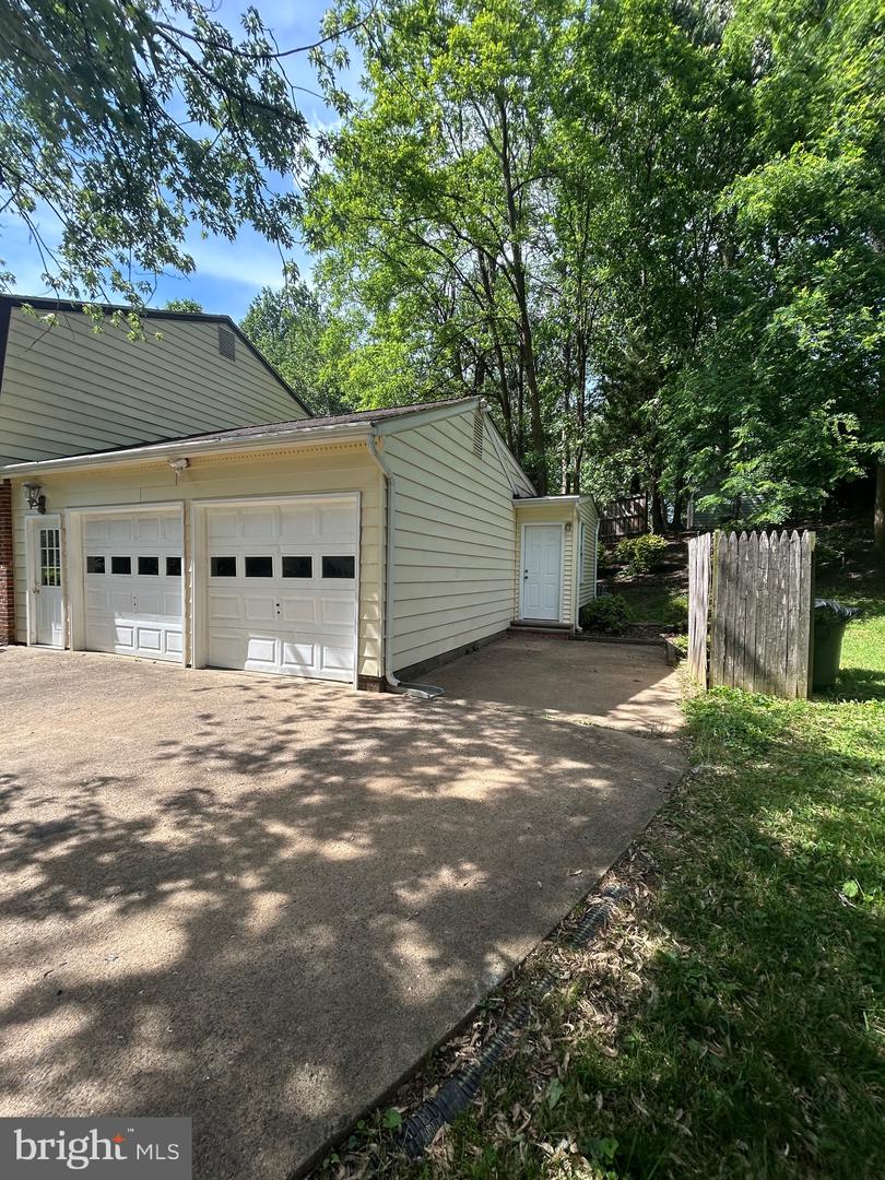 8524 BETTERTON CT, VIENNA, Virginia 22182, 5 Bedrooms Bedrooms, ,4 BathroomsBathrooms,Residential,For sale,8524 BETTERTON CT,VAFX2241540 MLS # VAFX2241540